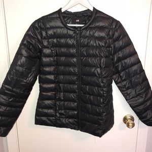 black thin puffer jacket
